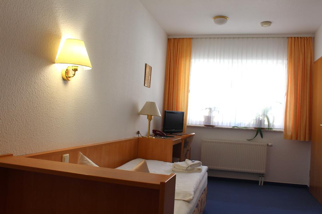 Pension Lindenhof Kromsdorf Экстерьер фото